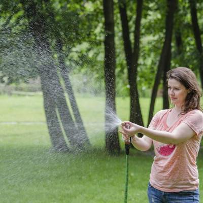 Будкрам купити Пистолет-распылитель для полива с плавной регулировкой потока воды. ABS, PP, TPR, ZINC ALLOY, BRASS INTERTOOL GE-0012 Пистолет-распылитель для полива с плавной регулировкой потока воды. ABS, PP, TPR, ZINC ALLOY, BRASS INTERTOOL GE-0012 2