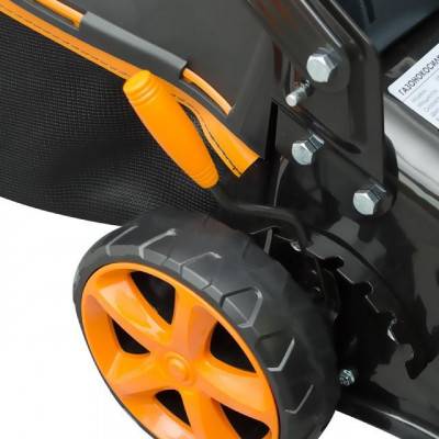 Будкрам купить Газонокосилка бензиновая 2.7 HP/2.0 кВт, ширина среза 420 мм INTERTOOL LM-4540 Газонокосилка бензиновая 2.7 HP/2.0 кВт, ширина среза 420 мм INTERTOOL LM-4540 5