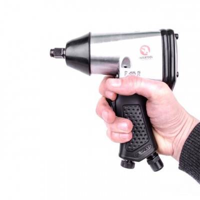 Будкрам купити Гайковерт пневматический в чемодане + набор головок, 17 ед, 1/2" INTERTOOL PT-1101 Гайковерт пневматический в чемодане + набор головок, 17 ед, 1/2" INTERTOOL PT-1101 2