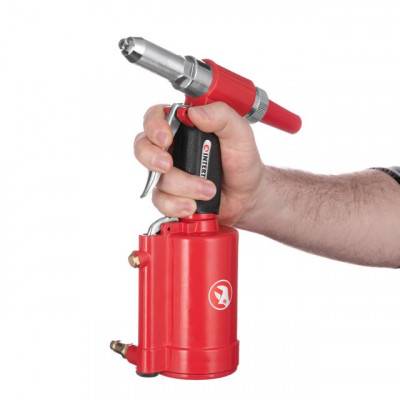 Будкрам купить Пистолет заклепочный пневматический в чемодане с аксессуарами INTERTOOL PT-1304 Пистолет заклепочный пневматический в чемодане с аксессуарами INTERTOOL PT-1304 3