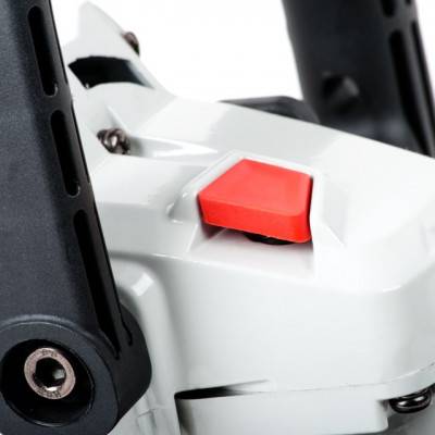 Будкрам купить Машина полировальная 1400Вт, 800-3200об/мин, 180мм INTERTOOL WT-1800 Машина полировальная 1400Вт, 800-3200об/мин, 180мм INTERTOOL WT-1800 4