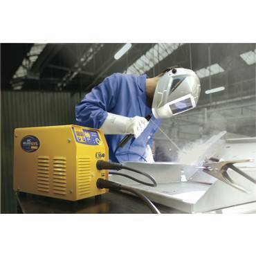 Будкрам купити Зварювальний інвертор GYS Gysmi E160 + Маска LCD Techno 11 Зварювальний інвертор GYS Gysmi E160 + Маска LCD Techno 11 4