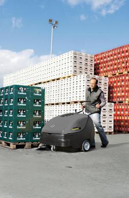 Будкрам купить Подметально-всасывающая машина KM 85/50 W G Подметально-всасывающая машина KM 85/50 W G 3