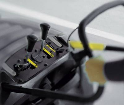 Будкрам купить Подметально-всасывающая машина KM 85/50 W G Подметально-всасывающая машина KM 85/50 W G 4