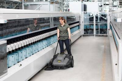 Будкрам купить Подметальная машина KM 70/30 C Bp Pack Adv Подметальная машина KM 70/30 C Bp Pack Adv 2