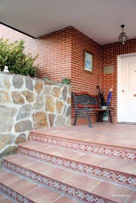 Будкрам купити CARTABON FIORENT VEGA ROJO LISO  кут. східці CARTABON FIORENT VEGA ROJO LISO  кут. східці 2