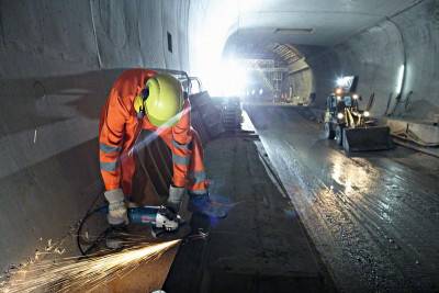 Будкрам купить Угловая шлифмашина  GWS 24-230 H Угловая шлифмашина  GWS 24-230 H 3