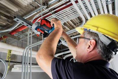 Будкрам купити Стрічкова пилка Li-ion 18 В GCB 18V-63 Стрічкова пилка Li-ion 18 В GCB 18V-63 3