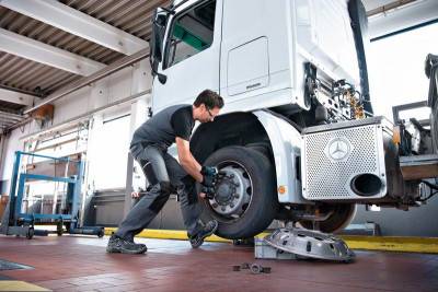 Будкрам купить Гайковерт ударный GDS 18V-1050 H Гайковерт ударный GDS 18V-1050 H 2