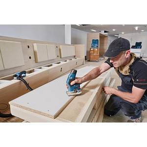 Будкрам купить Аккумуляторный кромочный фрезер GKF 12V-8 Аккумуляторный кромочный фрезер GKF 12V-8 10