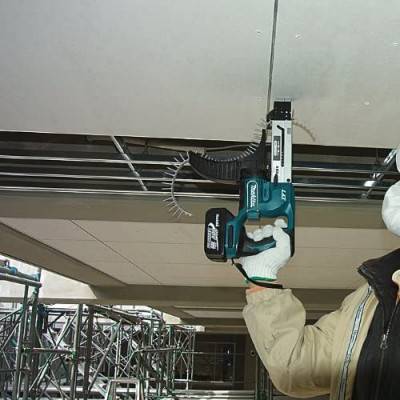 Будкрам купити Акумуляторний магазинний шуруповерт Makita DFR550RFE, 2 акб BL1830, з/п DC18RC, кейс Акумуляторний магазинний шуруповерт Makita DFR550RFE, 2 акб BL1830, з/п DC18RC, кейс 3