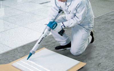 Будкрам купить Аккумуляторный пистолет для герметика CG100DWAEB, CXT, 10,8В Slider, 2Ач х 2шт, DC10WC, 600 мл Аккумуляторный пистолет для герметика CG100DWAEB, CXT, 10,8В Slider, 2Ач х 2шт, DC10WC, 600 мл 3