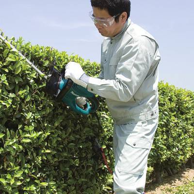 Будкрам купити Електричний кущоріз UH5261 Електричний кущоріз UH5261 2