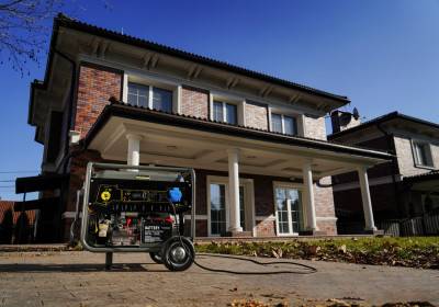 Будкрам купить Генератор PGG 3/1, 2,8 кВт + минимойка K 4 Compact UM Генератор PGG 3/1, 2,8 кВт + минимойка K 4 Compact UM 4