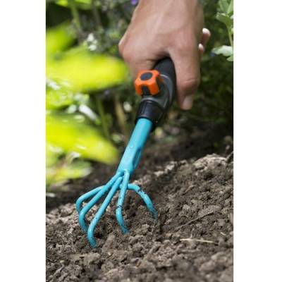 Будкрам купить Пропалыватель ручной GARDENA Combisystem 7 см 5 зубьев Пропалыватель ручной GARDENA Combisystem 7 см 5 зубьев 9