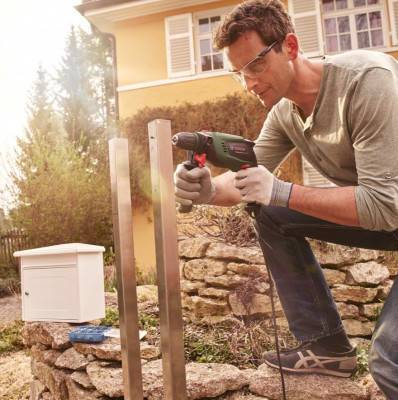 Будкрам купить Дрель ударная Bosch UniversalImpact 700 в чемодане Дрель ударная Bosch UniversalImpact 700 в чемодане 3