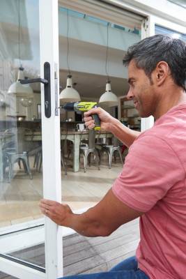 Будкрам купить Аккумуляторный шуруповерт Ryobi ERGO (5133003411) Аккумуляторный шуруповерт Ryobi ERGO (5133003411) 6