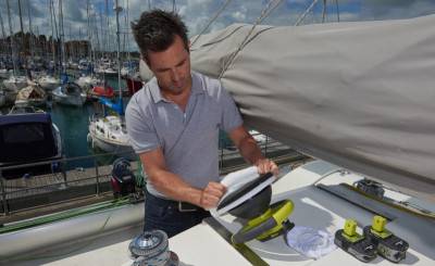 Будкрам купить Полировальная машина Ryobi ONE+ R18B-0 аккумуляторная, 254 мм, 18В,  solo (без АКБ и ЗУ) Полировальная машина Ryobi ONE+ R18B-0 аккумуляторная, 254 мм, 18В,  solo (без АКБ и ЗУ) 8