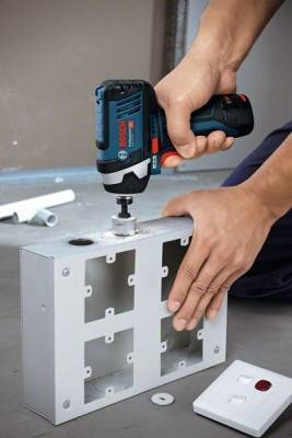 Будкрам купити Гайковерт ударний Bosch GDR 12V-105 (06019A6901) Гайковерт ударний Bosch GDR 12V-105 (06019A6901) 2