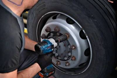 Будкрам купити Гайковерт ударний Bosch GDS 18V-1050 H (06019J8502) Гайковерт ударний Bosch GDS 18V-1050 H (06019J8502) 8