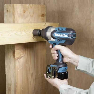 Будкрам купити Акумуляторний ударний гайковерт Makita DTW450Z без акб Акумуляторний ударний гайковерт Makita DTW450Z без акб 4