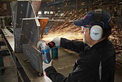 Будкрам купити Bosch Шліфмашина кутова Professional GWS 19-125 CI, 125 мм, 1900 Вт, 11500 об/хв, 2.5 кг Bosch Шліфмашина кутова Professional GWS 19-125 CI, 125 мм, 1900 Вт, 11500 об/хв, 2.5 кг 4