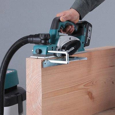 Будкрам купити Makita Рубанок DKP180Z акум., 18В, 14000 об/хв, 82 мм, 2мм, 3.4 кг, SOLO Makita Рубанок DKP180Z акум., 18В, 14000 об/хв, 82 мм, 2мм, 3.4 кг, SOLO 2