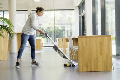 Будкрам купити Підлогомийна акумуляторна машина Karcher BR 30/1 C Bp Pack (1.783-050.0) Підлогомийна акумуляторна машина Karcher BR 30/1 C Bp Pack (1.783-050.0) 12