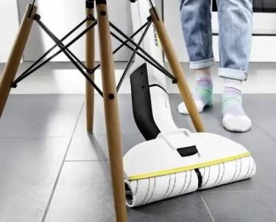 Будкрам купити Акумуляторна машина підлогомийна Karcher EWM 2 Premium (1.056-350.0) Акумуляторна машина підлогомийна Karcher EWM 2 Premium (1.056-350.0) 4