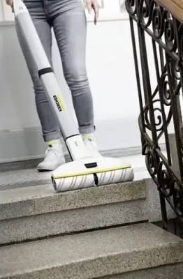 Будкрам купити Акумуляторна машина підлогомийна Karcher EWM 2 Premium (1.056-350.0) Акумуляторна машина підлогомийна Karcher EWM 2 Premium (1.056-350.0) 3