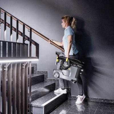 Будкрам купить Профессиональный моющий пылесос Karcher Puzzi 8/1 (1.100-240.0) Профессиональный моющий пылесос Karcher Puzzi 8/1 (1.100-240.0) 11