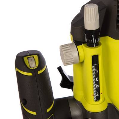 Будкрам купить Фрезер электрический Ryobi RRT1600P-K,1600Вт, ход фрезы 55 мм,10000-26000 об/мин Фрезер электрический Ryobi RRT1600P-K,1600Вт, ход фрезы 55 мм,10000-26000 об/мин 3