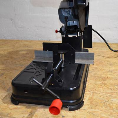 Будкрам купить Пила торцовочная HECHT 834 Пила торцовочная HECHT 834 3