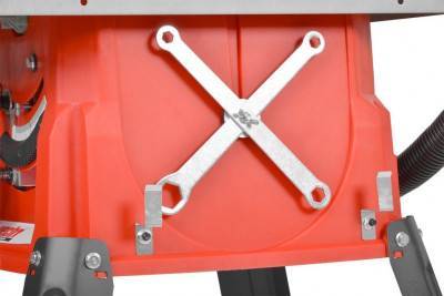 Будкрам купити Пила циркулярна HECHT 8210, 5000 об/хв Пила циркулярна HECHT 8210, 5000 об/хв 10