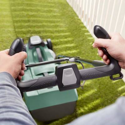 Будкрам купить Аккумуляторная газонокосилка Bosch CityMower 18 Аккумуляторная газонокосилка Bosch CityMower 18 3