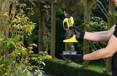 Будкрам купити Акумуляторний секатор Ryobi ONE+ RY18SCXA-0 без акб Акумуляторний секатор Ryobi ONE+ RY18SCXA-0 без акб 4