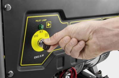 Будкрам купить Бензиновый генератор Karcher PGG 3/1+ K 4 Compact UM, max 3кВт, AVR, электростарт Бензиновый генератор Karcher PGG 3/1+ K 4 Compact UM, max 3кВт, AVR, электростарт 3