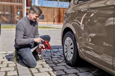 Будкрам купить Einhell Компрессор ручной аккум CE-CC 18 Li - Solo, 18В, PXC, 12 -10 и 8 л/мин, 11 бар Einhell Компрессор ручной аккум CE-CC 18 Li - Solo, 18В, PXC, 12 -10 и 8 л/мин, 11 бар 9