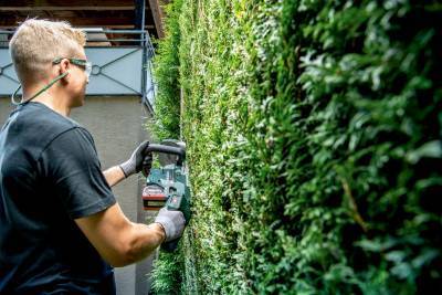 Будкрам купить Аккумуляторный кусторез Metabo HS 18 LTX BL 65 без акб (601723850) Аккумуляторный кусторез Metabo HS 18 LTX BL 65 без акб (601723850) 6