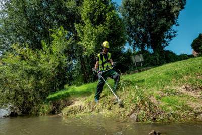 Будкрам купить Аккумуляторная садовая коса FSB 36-18 LTX BL 40 (601611850), без акб  Аккумуляторная садовая коса FSB 36-18 LTX BL 40 (601611850), без акб  7