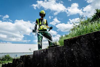 Будкрам купить Аккумуляторная садовая коса FSB 36-18 LTX BL 40 (601611850), без акб  Аккумуляторная садовая коса FSB 36-18 LTX BL 40 (601611850), без акб  6