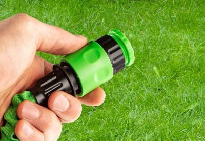 Будкрам купити Verto Шланг садовий, що розтягується, 7.5-22м, в комплекті зрошувач прямий 15G700 і конектор і 2 муфти Verto Шланг садовий, що розтягується, 7.5-22м, в комплекті зрошувач прямий 15G700 і конектор і 2 муфти 3