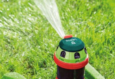 Будкрам купити Verto Зрошувач, 6 функцій, регулювання діапазону поливу і кута струменя (15G788) Verto Зрошувач, 6 функцій, регулювання діапазону поливу і кута струменя (15G788) 3