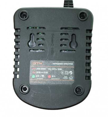 Будкрам купить Зарядное устройство GTM Ch18V/4А, 18В, 4А, 95Вт, к аккумуляторам 18V