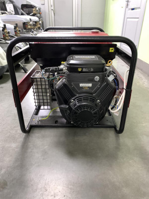 Будкрам купить Генераторная установка FOGO FV8001ERA 1ф-7,5кВт, двигатель B&S, электростарт Генераторная установка FOGO FV8001ERA 1ф-7,5кВт, двигатель B&S, электростарт 3