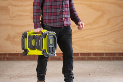 Будкрам купить Инвертор напряжения аккумуляторный Ryobi RY36BI1800A-250, MAX POWER 36В, АКБ 2 х 5.0Ач, 1800Вт (3000 Вт пиковая) Инвертор напряжения аккумуляторный Ryobi RY36BI1800A-250, MAX POWER 36В, АКБ 2 х 5.0Ач, 1800Вт (3000 Вт пиковая) 5