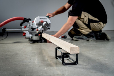 Будкрам купити Metabo Пила торцювальна KGS 216 M з протяжкою, 1200Вт, диск 215мм, пропил 70/40мм, 13/4кг Metabo Пила торцювальна KGS 216 M з протяжкою, 1200Вт, диск 215мм, пропил 70/40мм, 13/4кг 7