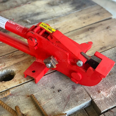 Будкрам купити Ручний верстат для різання арматури Afacan 18M, діаметром до 18 мм, зі знімними ручками Afacan Ручний верстат для різання арматури Afacan 18M, діаметром до 18 мм, зі знімними ручками Afacan 3