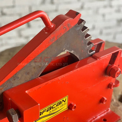 Будкрам купити Ручний верстат для різання арматури Afacan 32M, діаметром до 32 мм, зі знімними ручками Afacan Ручний верстат для різання арматури Afacan 32M, діаметром до 32 мм, зі знімними ручками Afacan 4