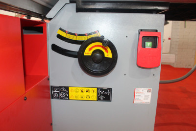 Будкрам купити Форматно-розкроювальний верстат Holzmann TS 315VF-3200 Форматно-розкроювальний верстат Holzmann TS 315VF-3200 7